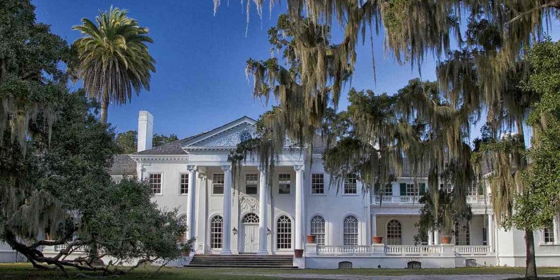 SCI familiale : la déduction des charges afférentes à un bien immobilier loué à un membre familial - Isabelle Arpaia Avocat Fiscaliste au Barreau de Paris - Ancien Inspecteur des Impôts. Droit Fiscal - Expert Fiscalité - Contrôle fiscale - Impôts - Contentieux Impôts - Recouvrement Impôts.